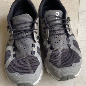 Om Running Sneakers